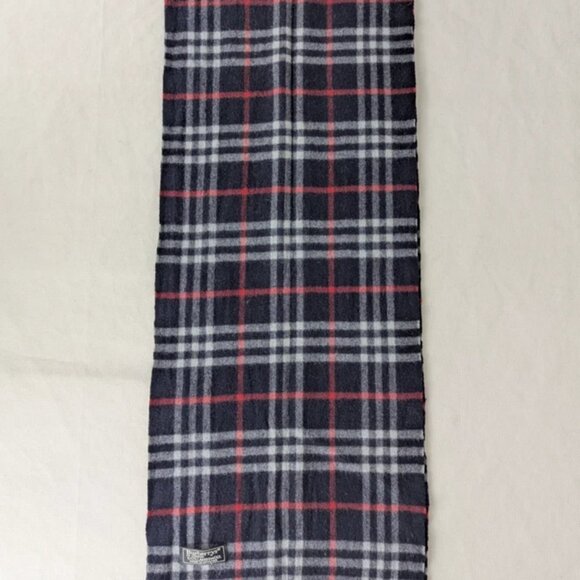Burberry Unisex Lambswool Scarf Blue – Classic Check – Used – Cozy Winter Wear - Picture 4 of 7